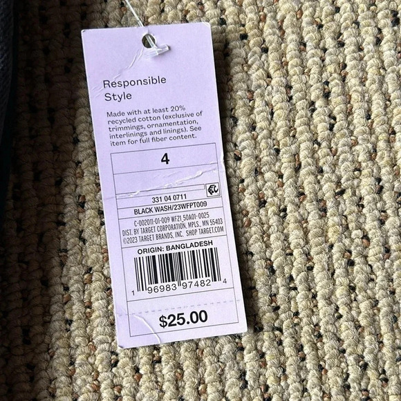 NEW Wild Fable Super High Rise Tapered Jean Black | Wild Fable Tapered Jean - Picture 6 of 13